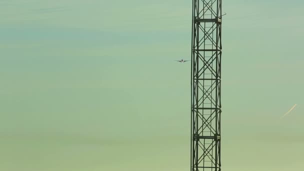 Avion de ligne en approche
