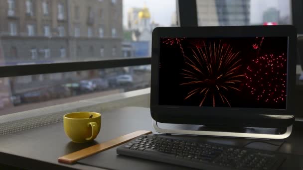 Tela do computador representando fogos de artifício — Vídeo de Stock