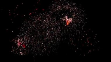 gökyüzünde havai fişek