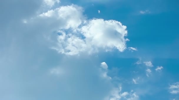 Wolken in de hemel — Stockvideo