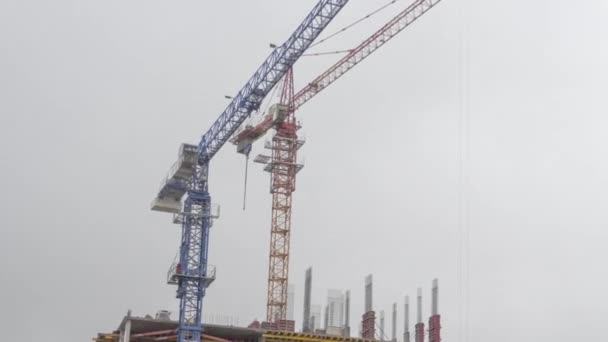 Construction d'un grand bâtiment — Video