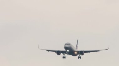 Airbus 320 Aeroflot gökyüzünde