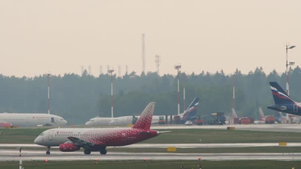 Aereo di passeggero di Rossiya — Video Stock