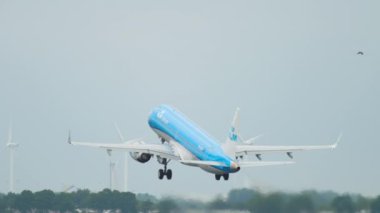 KLM uçağı kalkıyor.