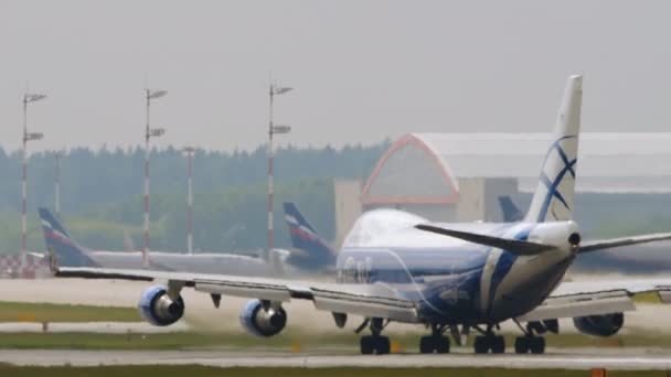 Φορτηγό Boeing 747 AirBridgeCargo — Αρχείο Βίντεο