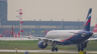 Havaalanındaki Aeroflot uçakları