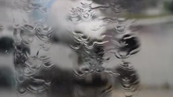 Gocce di pioggia, vista aeroporto — Video Stock