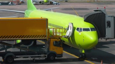 S7 havayollarından Boeing 737