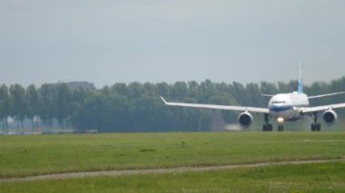 Güney Çin 'de hız artıyor.