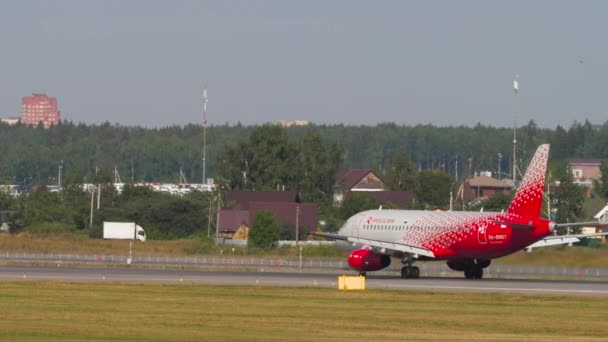 Sukhoi Superjet Rossiya — Stock Video