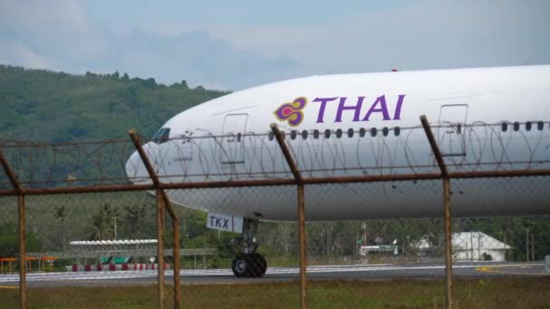 Boeing 777 Thai Airways — стокове відео