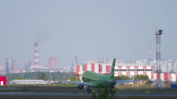 Plane S7 Airlines departure — Video Stock