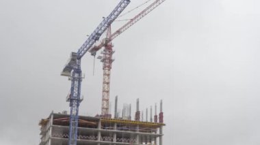 Zaman ayarlı bina inşaatı