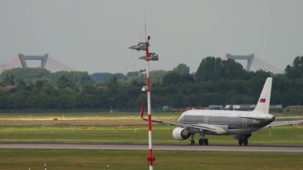Start z lotniska w Dusseldorfie — Wideo stockowe