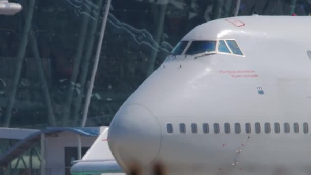 Boeing 747 Rossiya közelről — Stock videók