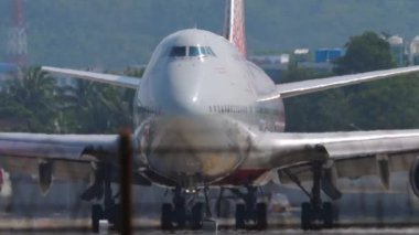 Yakın plan, Boeing 747 Rossiya.