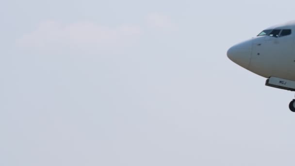 SilkAir波音737飞机着陆 — 图库视频影像