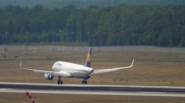 Airbus A320 Lufthansa açılış