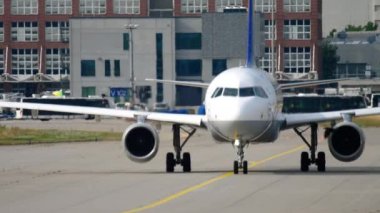 Airbus 320 Lufthansa, ön manzara.