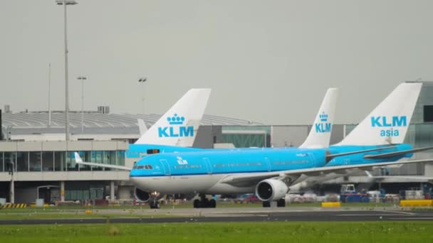 Airbus A330 της KLM στην ποδιά — Αρχείο Βίντεο