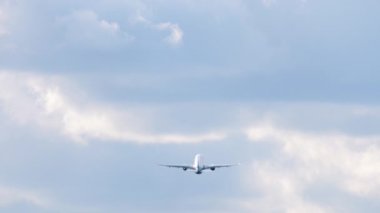 Uçak tırmanışı, arka plan