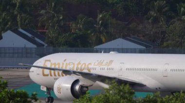 Boeing 777 Emirlikleri