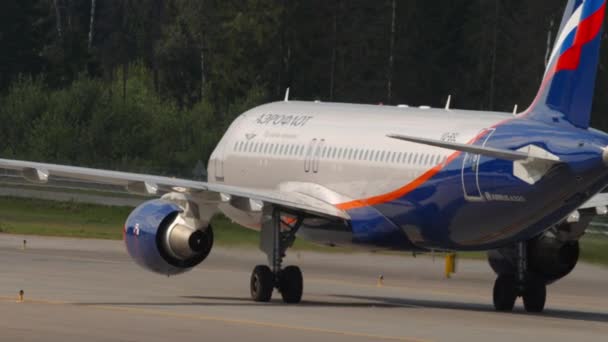 Airbus Aeroflot taxiing at Sheremetyevo — Stok video