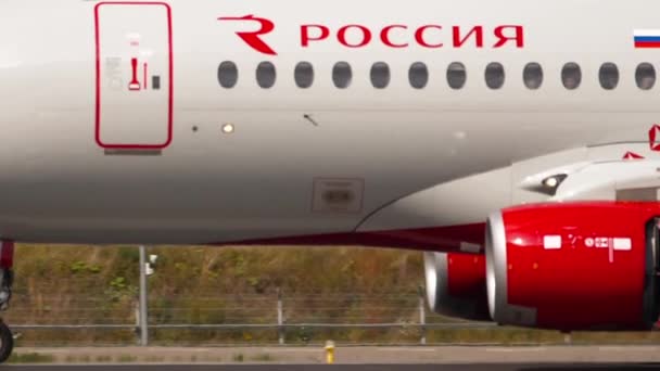 Sukhoi of Rossiya, side view — Video Stock