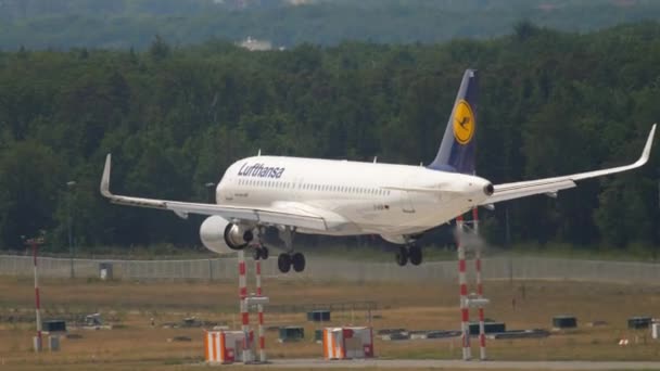 Airbus A320 Lufthansa açılış — Stok video