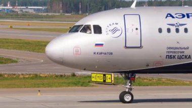 Airbus A320 Aeroflot close shot