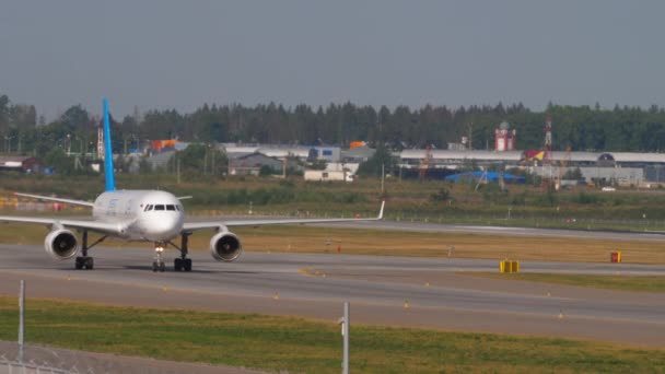 Plane of Cai Niao at Airport — Wideo stockowe