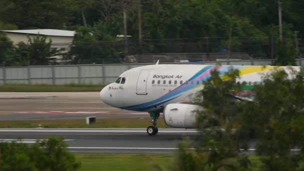 Bangkok Airways at Phuket Airport — Vídeo de Stock