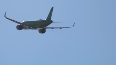 Airlane S7 Airlines fly away