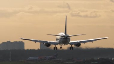 İniş ve iniş pistine