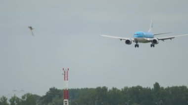 KLM plane landing, slow motion