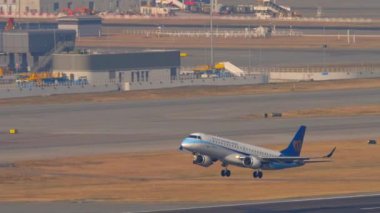 Mandarin Airlines take off