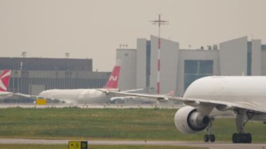 Boeing 777 cargo on the taxiway
