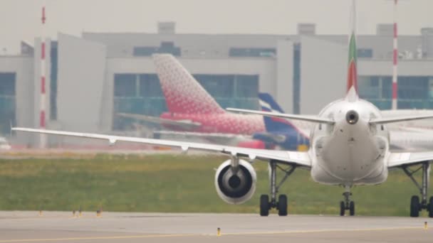 Airplane Bulgaria Air on taxiway — Vídeos de Stock