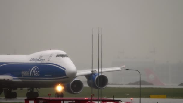 Москва Российская Федерация Июля 2021 Года Airbridgecargo Boeing 747 Стартует — стоковое видео