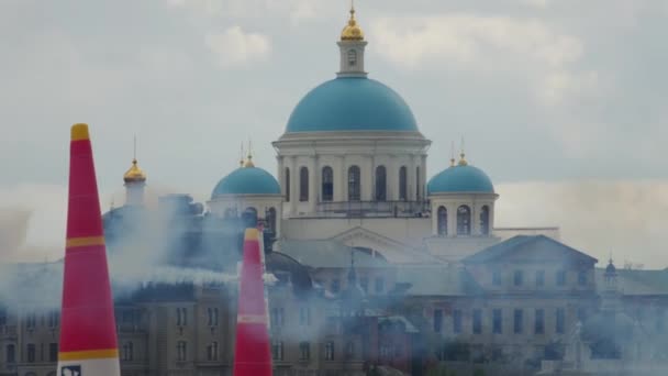 Kazan Ruská Federace Června 2019 Sportovní Letadlo Předvádí Trik Obloze — Stock video