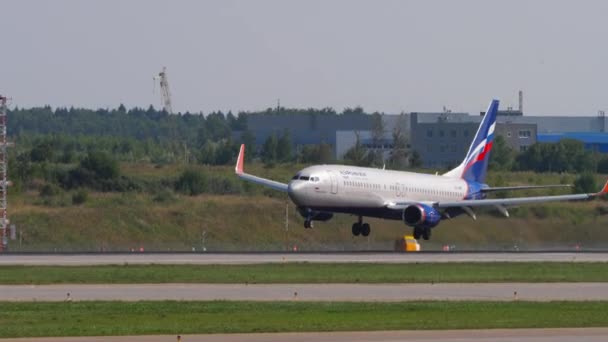 Moscow Russian Federation July 2021 Commercial Passenger Boeing 737 Aeroflot — Stock Video