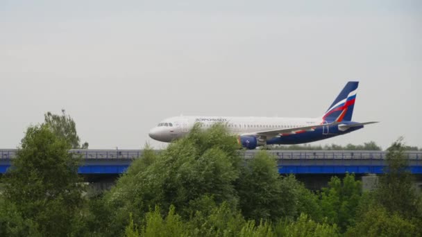 Moscow Russian Federation July 2021 Airplane Aeroflot Taxiing Sheremetyevo Airport — Stock videók