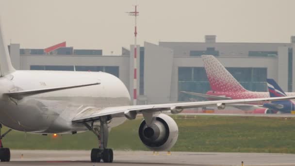 莫斯科 俄罗斯联邦 2021年7月28日 Cargo Airlines的波音757飞往Sheremetyevo机场跑道 俄罗斯货运公司 — 图库视频影像