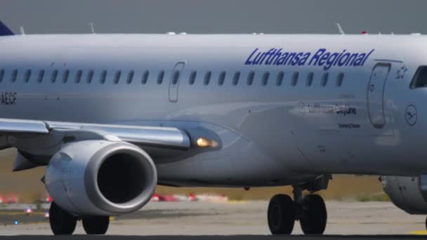 Frankfurt Main Germany July 2017 Embraer E190 Aecf Lufthansa Cityline — Stock video