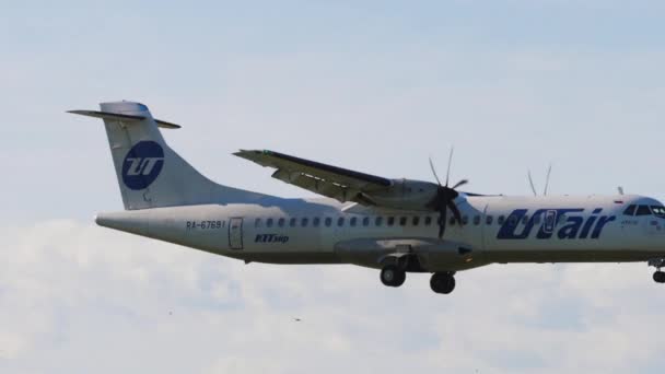 Novosibirsk Russian Federation Juny 2022 Commercial Airplane Atr 500 67691 — Stock video
