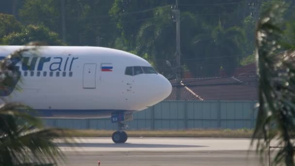 Phuket Thailand Νοεμβρίου 2019 Αεροπλάνο Boeing 767 Της Azur Air — Αρχείο Βίντεο