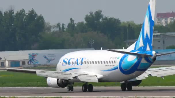 Almaty Kazakhstan May 2019 Boeing 737 Της Αναχώρησης Της Scat — Αρχείο Βίντεο