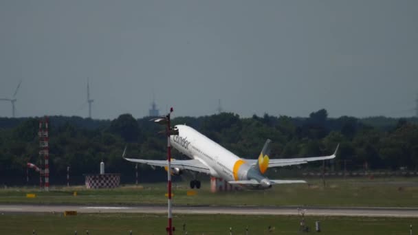 Dusseldorf Germany July 2017 Passenger Airbus A321 Condor Departure Dusseldorf — Vídeo de Stock