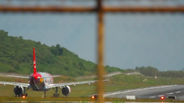 Phuket Thailand November 2016 Airasia Airbus A320 Felszállás Előtt Phuket — Stock videók