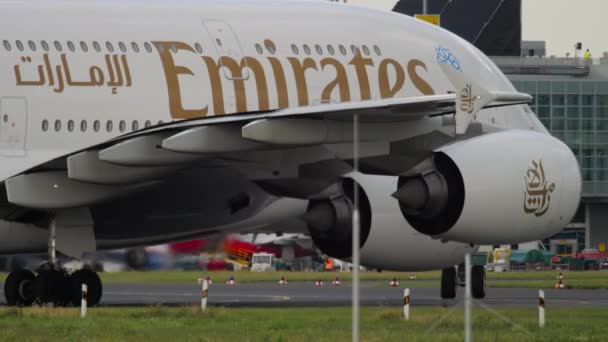 Dusseldorf Germany July 2017 Huge Commercial Airplane Airbus A380 Emirates — Video